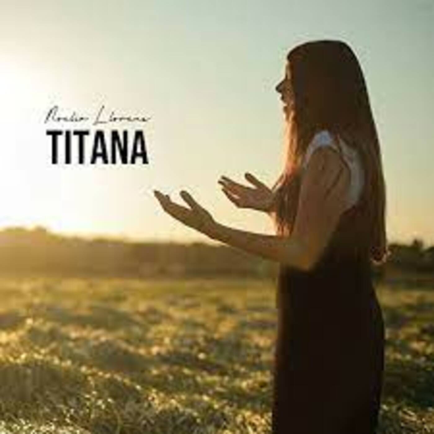 Noèlia Llorens "Titana" - Titana | musica en valencià